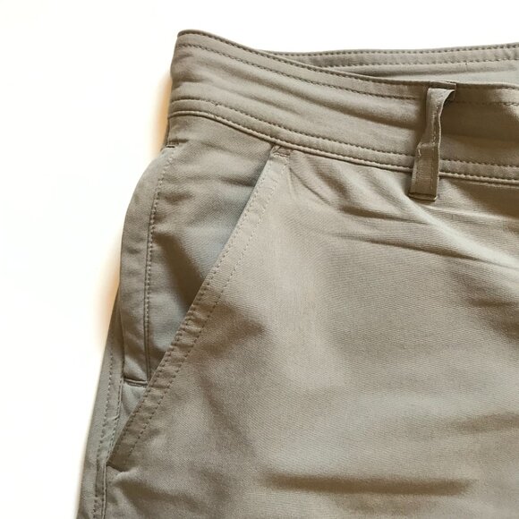 Columbia Regular Fit Flat Front Hybrid Shorts Mens 38 Gray 10" Inseam Polyester - Picture 3 of 11